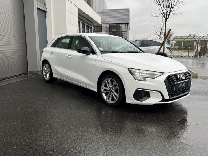 Audi A3 Sportback — photo 3