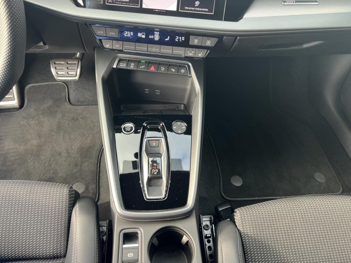 Audi A3 Sportback — photo 12