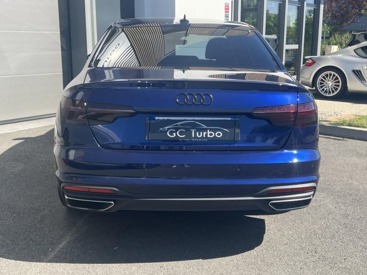 Audi A4 — photo 5
