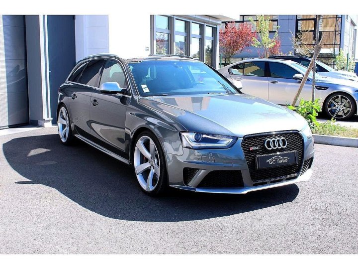 Audi RS4 Avant — photo 3