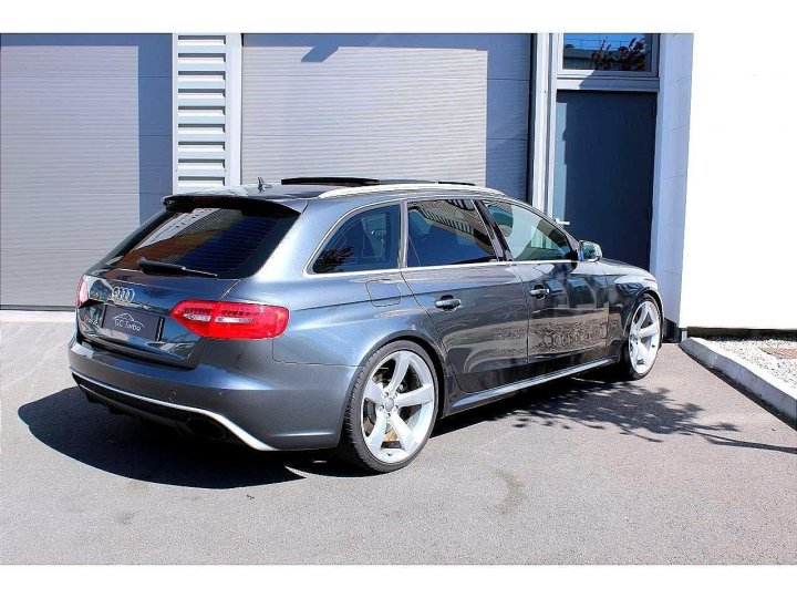 Audi RS4 Avant — photo 4