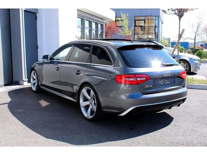 Audi RS4 Avant — photo 6