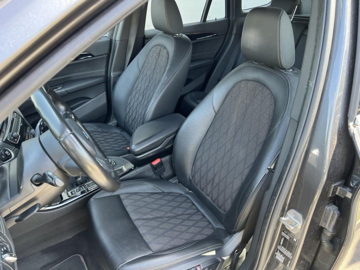 BMW X1 — photo 12