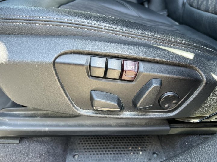 BMW X1 — photo 13