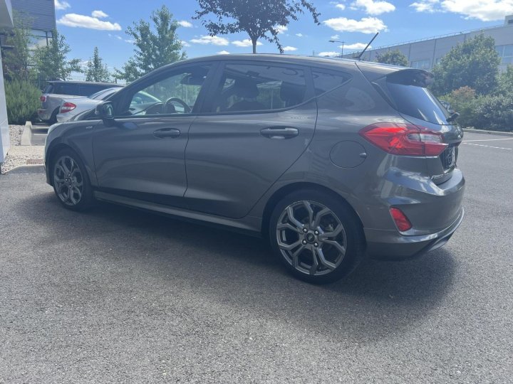 Ford Fiesta — photo 6