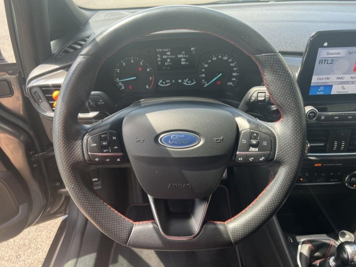 Ford Fiesta — photo 9