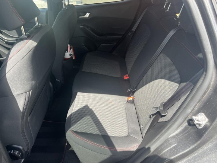 Ford Fiesta — photo 14