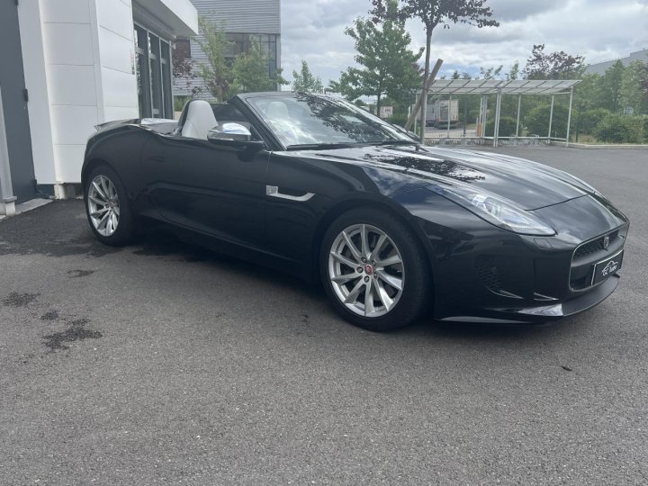 Jaguar F-Type — photo 4