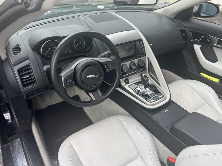 Jaguar F-Type — photo 10