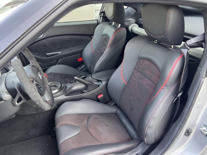 Nissan 370Z — photo 10