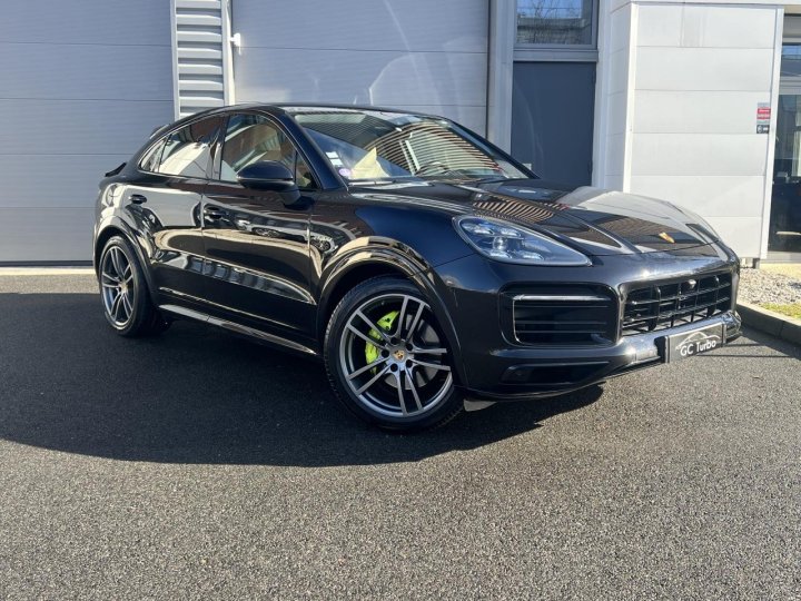 Porsche Cayenne Coupé — photo 3