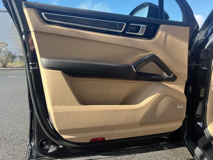Porsche Cayenne Coupé — photo 7