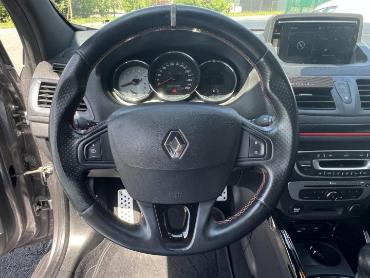 Renault Mégane III RS — photo 9