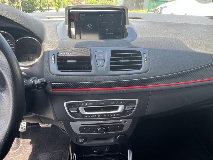 Renault Mégane III RS — photo 10