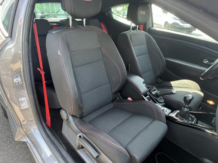 Renault Mégane III RS — photo 14