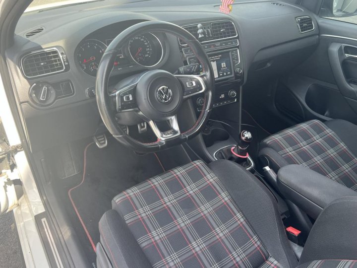 Volkswagen Polo GTI — photo 8