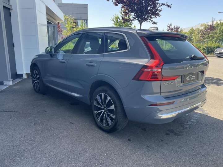 Volvo XC60 — photo 6