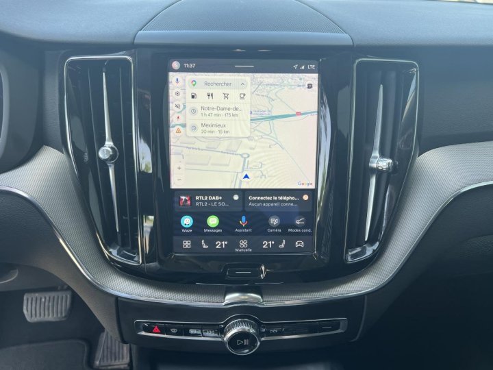 Volvo XC60 — photo 10