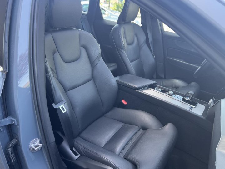Volvo XC60 — photo 15